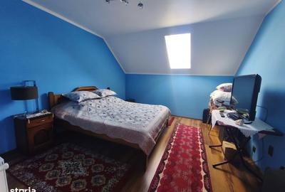 Casă cu 8 camere cu Teren 2300 Mp în Central - 4