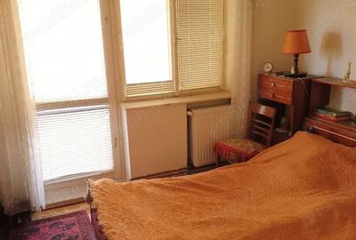 Apartament cu 3 camere decomandat în Micălaca - 2