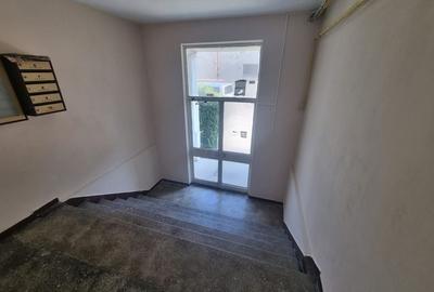 Faleza nord-apartament 4 camere decomandat cu gaze - 16