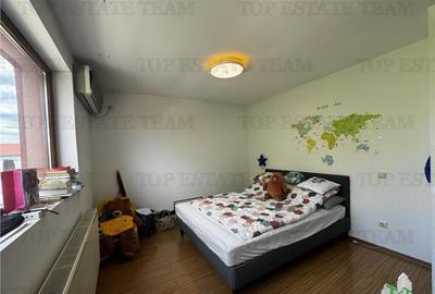 Casă cu 4 camere cu Teren 250 Mp în Mogoșoaia