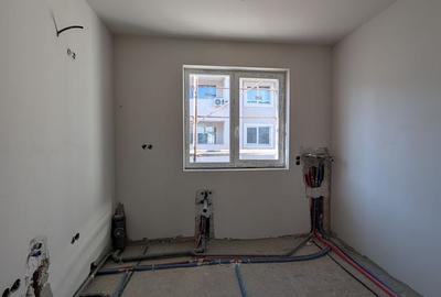 Apartament cu 3 camere decomandat în Florești - 6