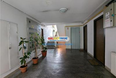 Camera de Comert, apartament 3 cam, decomandat, bloc 2008 - 22