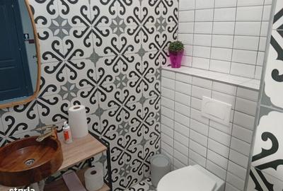 Spațiu comercial, de 228 mp, în Central - 7
