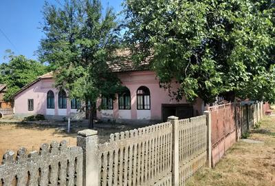 Vand casa la ?oseaua principala (DN 561) - 8