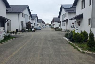 Casă cu 4 camere în Strejnicu