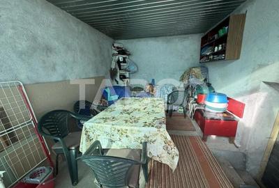 Casă cu 3 camere cu Teren 1293 Mp în Perșani - 10