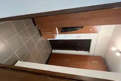 Garsonieră decomandată în Metalurgiei