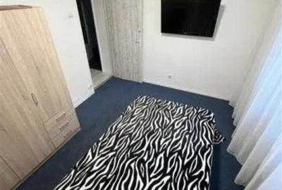Apartament cu 3 camere semidecomandat în Berceni - 1