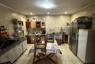 Casă cu 4 camere cu Teren 3018 Mp în Vest - 3