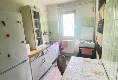Apartament cu 2 camere semidecomandat, mobilat în Podu Roș - 4