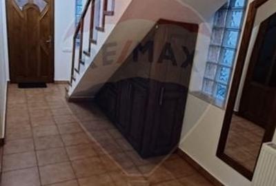 Casă individuală cu 4 camere cu Teren 300 Mp în Central - 4