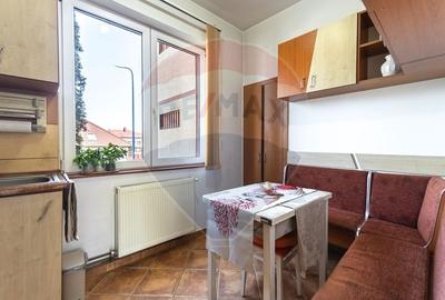 Apartament cu 2 camere decomandat, mobilat în Tractorul - 14