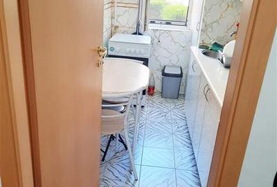 Apartament cu 2 camere semidecomandat, mobilat în Florilor - 4