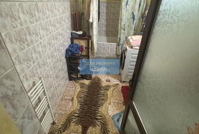 Casă cu 3 camere în Uiești - 12