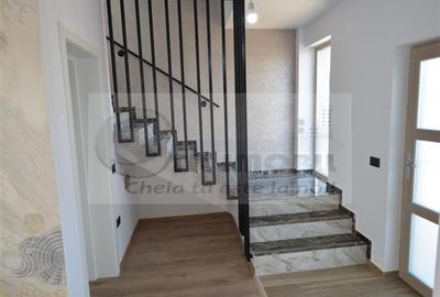 Casă cu 4 camere cu Teren 172 Mp în Rediu - 16