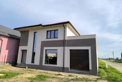 Casa cu etaj semifinisata