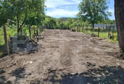 Teren de 822 mp, în Central - 4