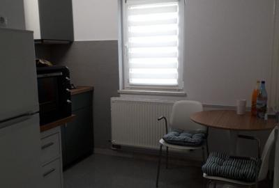 Proprietar ofer garsoniera Lujerului - Virtutii - 7