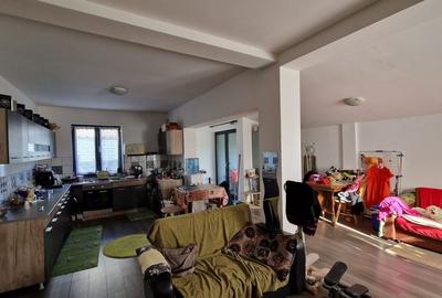 Casă spațioasă de vanzare, 4 camere, 6 Ari, Săsar - Comision 0% - 3