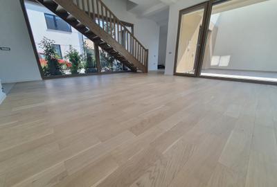 Monarch Soleil  - parchet , usi interioare, tamplarie din lemn natural - 12