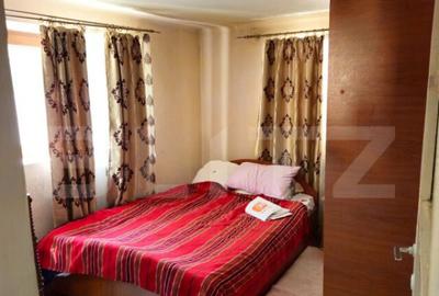 Casa spa?ioasa cu livada, intr-o zona lini?tia la 2 - 4