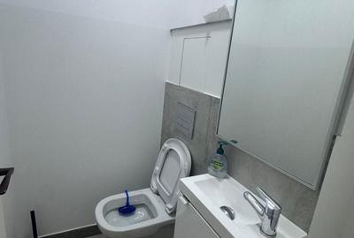 Spațiu comercial, de 18 mp, în Central - 4