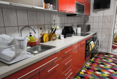 Apartament 3 camere, decomandat, ideal pentru spatiu comerci - 2