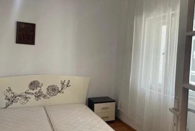 Casă cu Teren 700 Mp în Central - 2