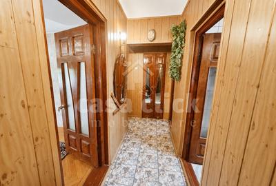 Apartament cu 4 camere decomandat în Central - 3