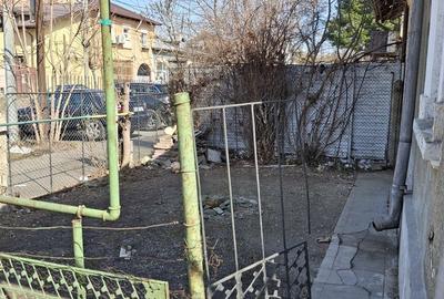 Casă cu 2 camere decomandat cu Teren 185 Mp în Giulești - 16