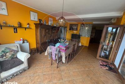 Casă cu 7 camere cu Teren 983 Mp în Garoafa - 15