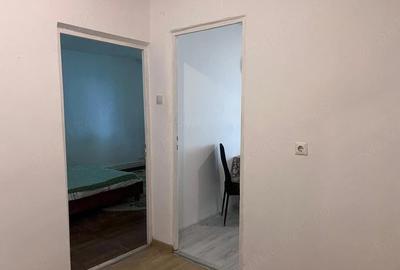 Garsonieră decomandată în Gojdu - 4