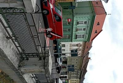 Casă cu 3 camere cu Teren 120 Mp în Schei - 1
