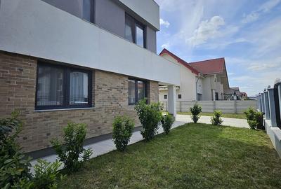 Casă cu 4 camere cu Teren 350 Mp în Central - 3