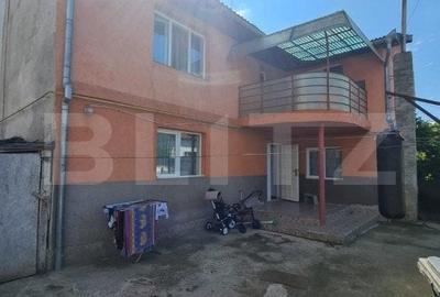 Casa individuala cu 5 camere, 216 mp de teren