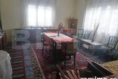 Casă cu 3 camere cu Teren 700 Mp în Central
