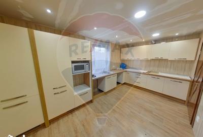 Casă cu 5 camere cu Teren 2688 Mp în Remeți - 7