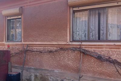 Casă cu 4 camere decomandat în Central - 6