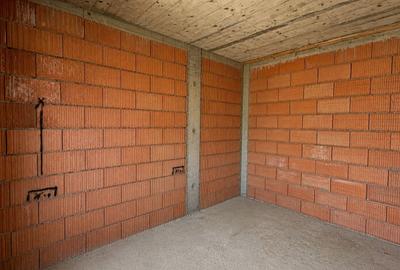 Duplex cu 5 camere cu Canalizare în Moșnița Nouă - 6
