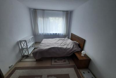 Apartament cu 2 camere etaj 3/4, zona Pod Ros - 3