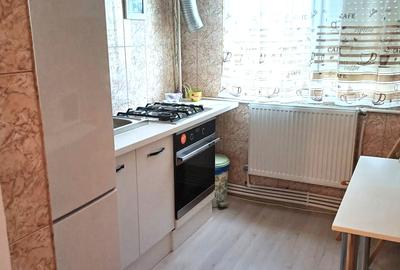 Apartament complet renovat, 2 camere, semidecomandat, etaj 3 din 4, Tiglina 1 - 3