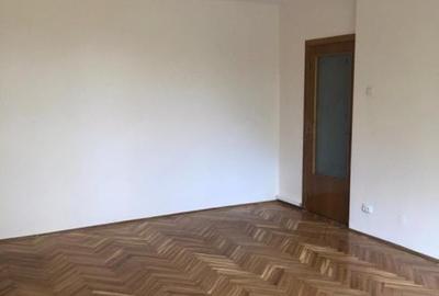 Birou, de 44 mp, în Calea Călărașilor - 1
