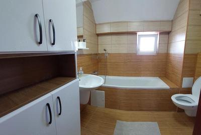 Apartament cu 3 camere decomandat în Central - 6