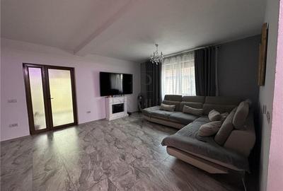 Apartament cu 3 camere semidecomandat, mobilat în Lipovei - 2