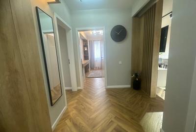 OPORTUNITATE !!! se vinde apartament ULTRAMODERN  Str Urusagului 3 camere - 4