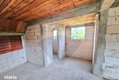 Casă cu 6 camere cu Teren 1476 Mp în Strugari - 18