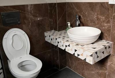 Casă cu 2 camere cu Teren 250 Mp în Central - 1