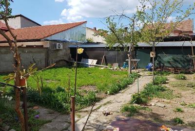 Casă cu 4 camere cu Teren 450 Mp în Central - 2