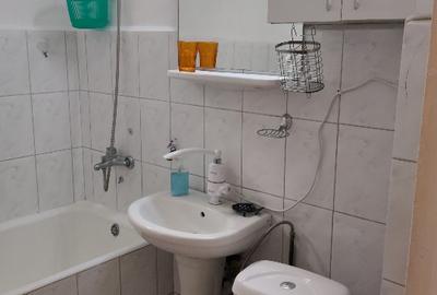 Apartament cu 2 camere semidecomandat în Tomis III - 8