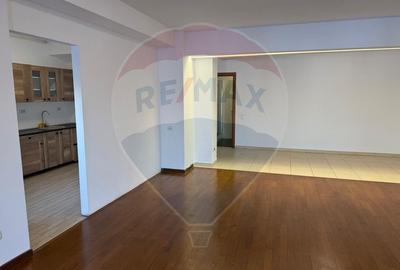 INCHIRIERE Apartament cu 3 camere in zona Baneasa - 2